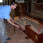 Démontage d'un piano pour son transport